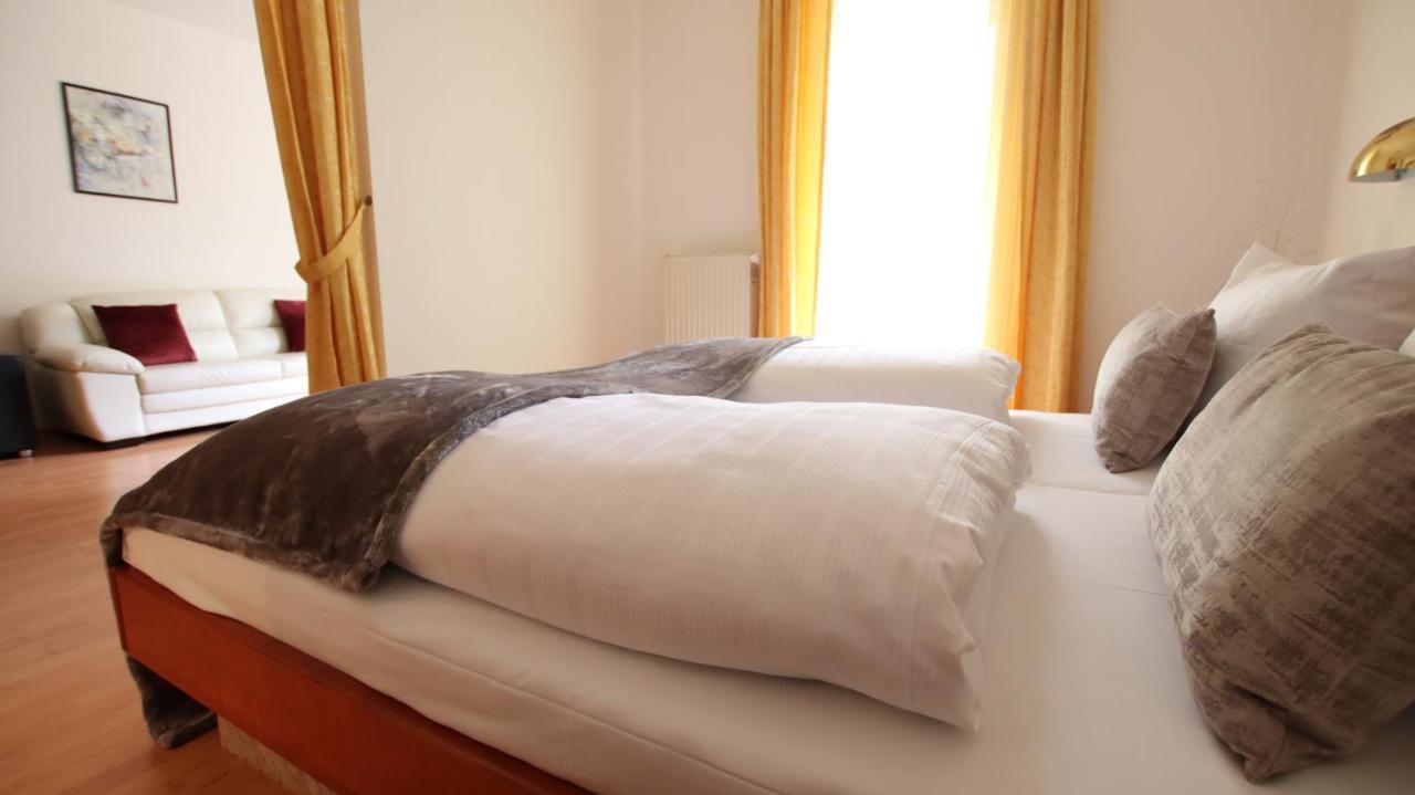 Hotel Kurparkblick Bad Bergzabern Kültér fotó